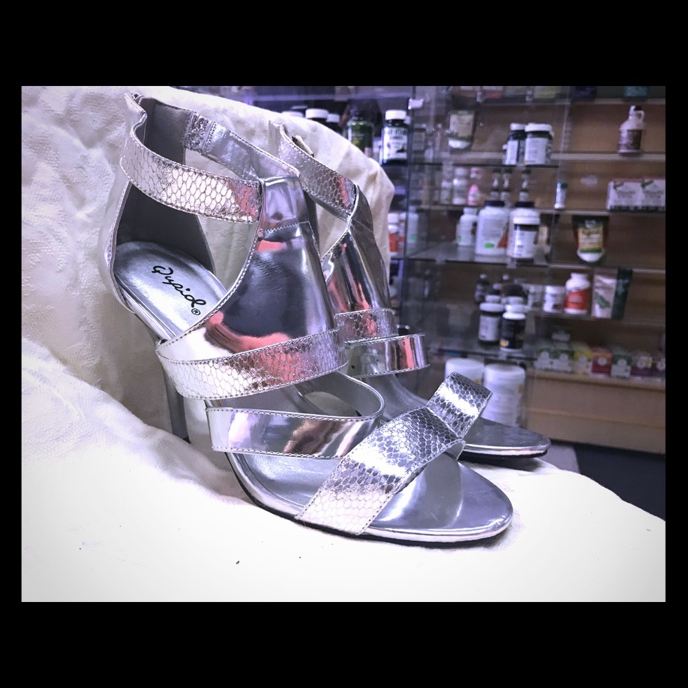 Qupids size 9 heels
